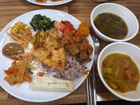 해든한식뷔페 아현